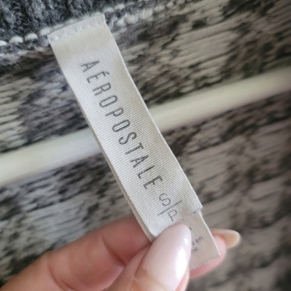 Aeropostale Open Front Knitted Long Cardigan in Gray and White Pattern S… - Picture 9 of 12